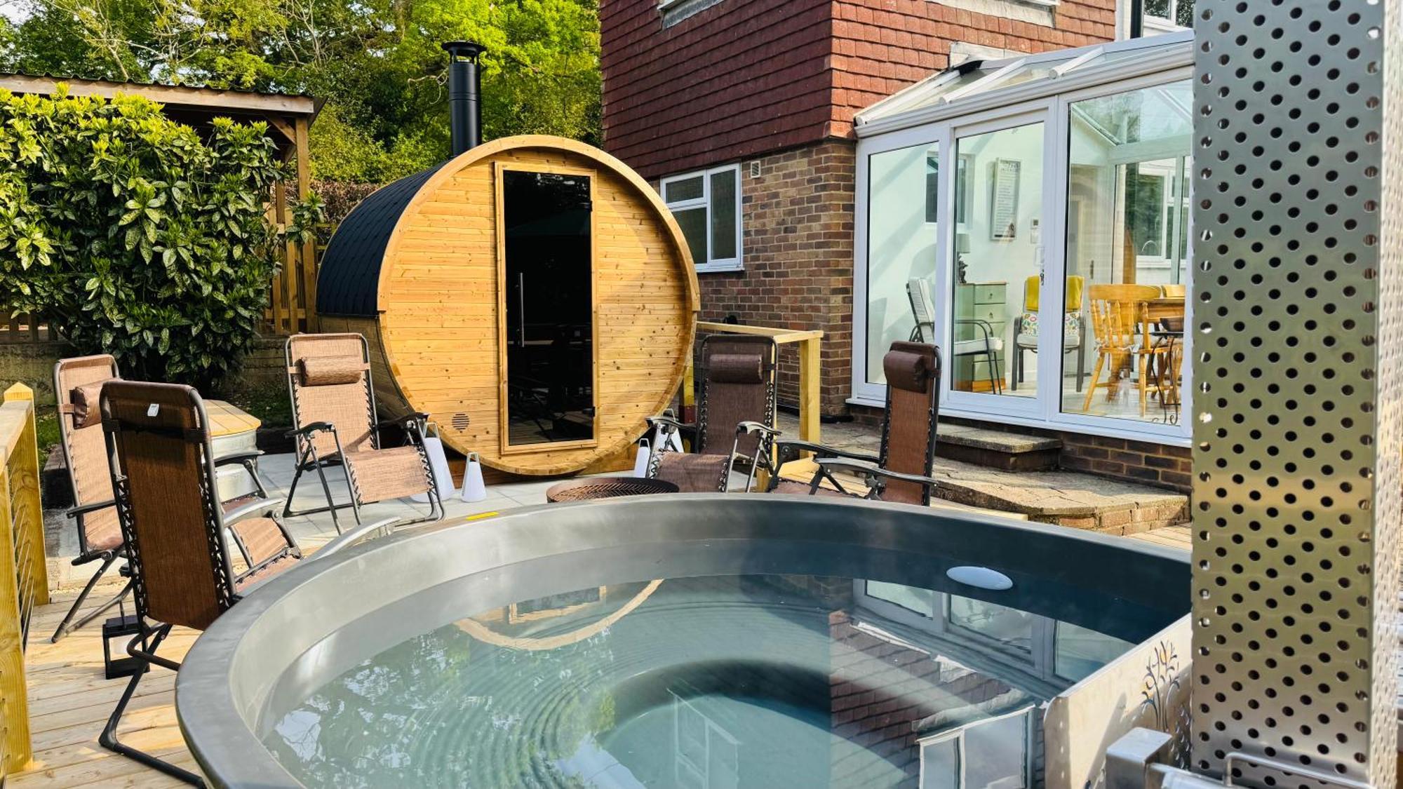 3 Bed Spa Cottage Southwater Exteriör bild